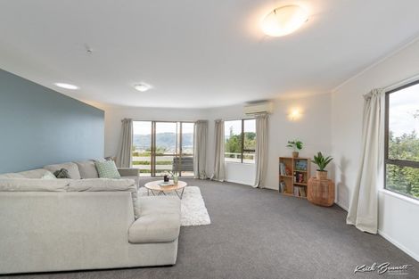 Photo of property in 29 Stanhope Grove, Korokoro, Lower Hutt, 5012