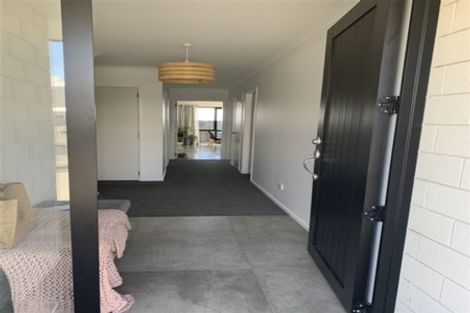 Photo of property in 21 Waterside Drive, Pyes Pa, Tauranga, 3112