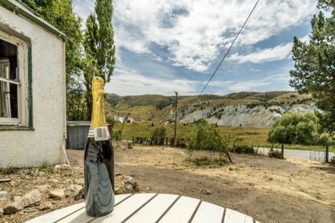 Photo of property in 1634 Loop Road, Saint Bathans, 9386