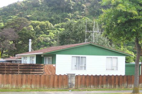 Photo of property in 1/73 Gemstone Drive, Birchville, Upper Hutt, 5018