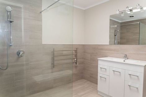 Photo of property in 18 Victoria Avenue, Dannevirke, 4930