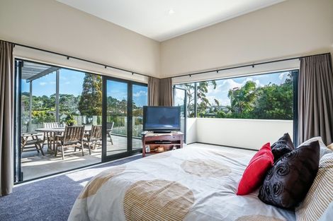 Photo of property in 1 Kahikatea Close, Campbells Bay, Auckland, 0630