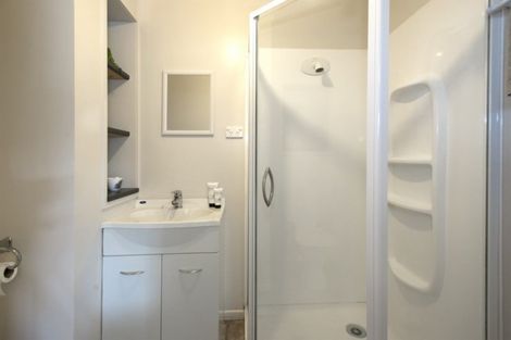 Photo of property in 85 Kiwi Esplanade, Mangere Bridge, Auckland, 2022