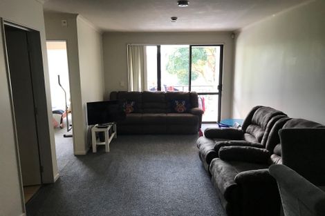 Photo of property in 2w/1 Wadier Place, Henderson, Auckland, 0610
