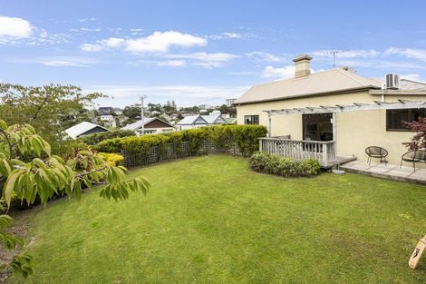 Photo of property in 71 Nairn Street, Kaikorai, Dunedin, 9010