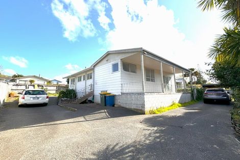 Photo of property in 20 Camphora Place, Ranui, Auckland, 0612