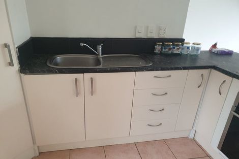 Photo of property in 2/10a Arabi Street, Sandringham, Auckland, 1041