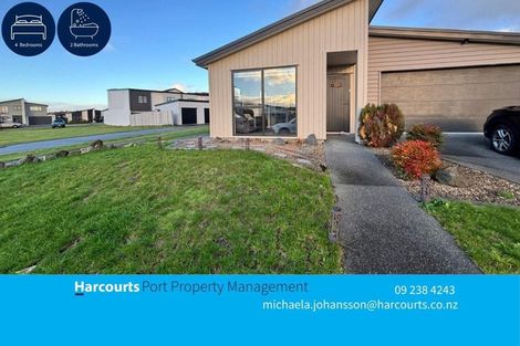Photo of property in 5 Poutawa Lane, Clarks Beach, 2122