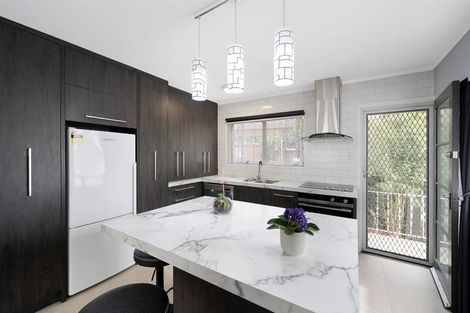 Photo of property in 1/33 Matuhi Rise, Henderson, Auckland, 0612