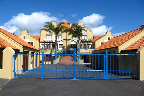 Photo of property in 90 Harbour Village Drive, Gulf Harbour, Whangaparaoa, 0930