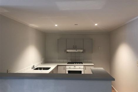 Photo of property in 13a/30 Westward Ho, Glen Eden, Auckland, 0602