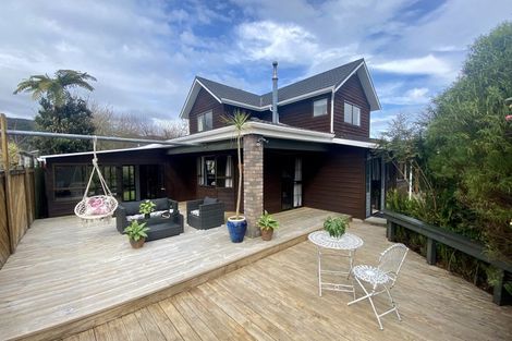 Photo of property in 1 Adele Lane, Paraparaumu, 5032