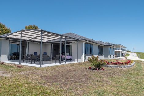 Photo of property in 31 Eagles Way, Cable Bay, 0420