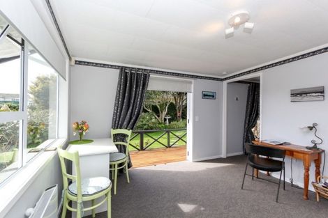 Photo of property in 84 Whiteley Street, Moturoa, New Plymouth, 4310