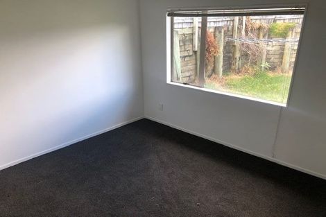 Photo of property in 52 Garelja Road, Henderson, Auckland, 0612