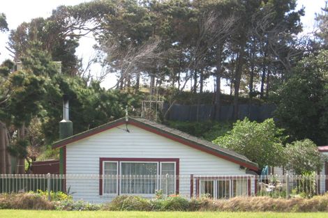 Photo of property in 179 Seabury Avenue, Foxton Beach, Foxton, 4815