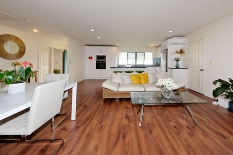 Photo of property in 20 Albizia Avenue, Henderson, Auckland, 0612