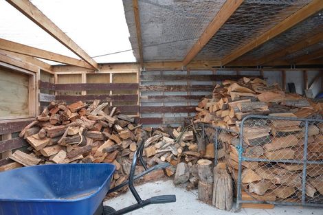 Photo of property in 235 Watershed Road, Bunnythorpe, Palmerston North, 4470