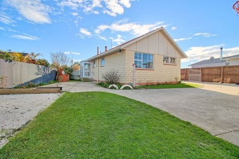 Photo of property in 62 Hargood Street, Woolston, Christchurch, 8062