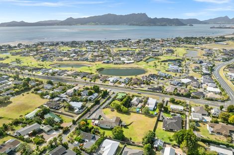 Photo of property in 336 One Tree Point Road, One Tree Point, 0118