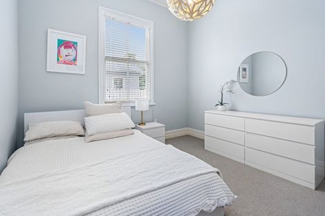 Photo of property in 98 Hatea Drive, Regent, Whangarei, 0112