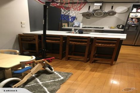 Photo of property in 6 Curletts Road, Sockburn, Christchurch, 8042