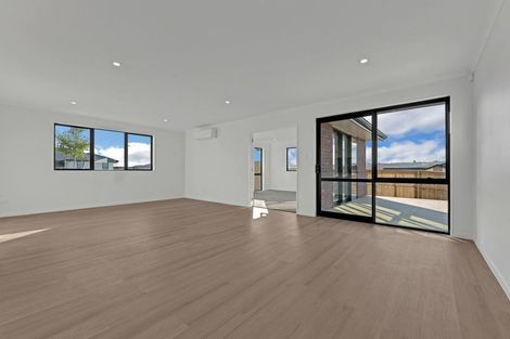 Photo of property in 2 Viv Green Place, Pokeno, 2402