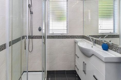 Photo of property in 2b Cliff Road, Papakura, 2110