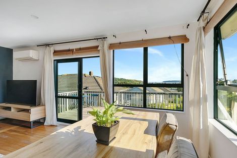 Photo of property in 14 Downes Street, Titahi Bay, Porirua, 5022