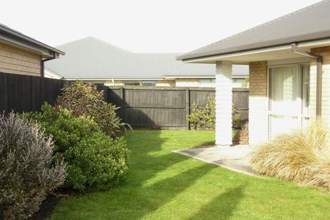 Photo of property in 28 Mokihi Gardens, Hillmorton, Christchurch, 8024
