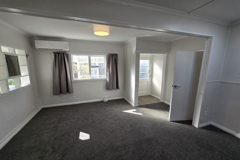 Photo of property in 16 Chaffey Street, Foxton Beach, Foxton, 4815