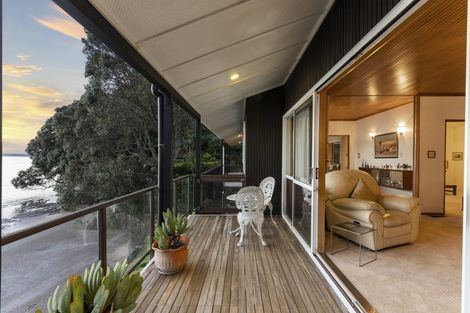 Photo of property in 16 Harbour View Road, Point Chevalier, Auckland, 1022