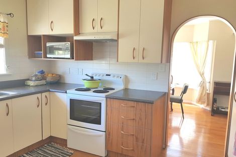 Photo of property in 228 Forrest Hill Road, Forrest Hill, Auckland, 0620