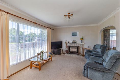 Photo of property in 12 Ross Street, Levin, 5510