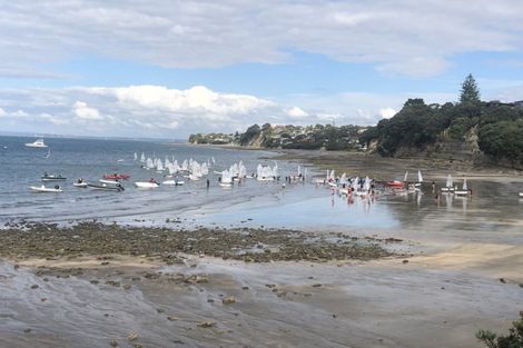 Photo of property in 2/69 Saddleback Rise, Murrays Bay, Auckland, 0630