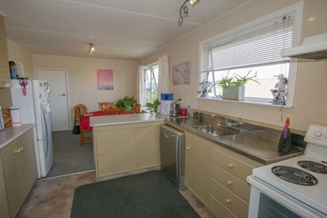 Photo of property in 27 Berghan Road, Coopers Beach, 0420