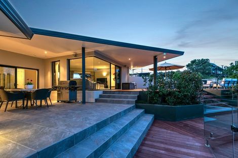 Photo of property in 141 Point View Drive, East Tamaki Heights, Auckland, 2016