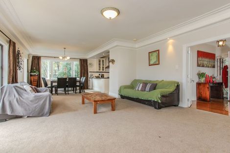 Photo of property in 331 Titirangi Road, Titirangi, Auckland, 0604