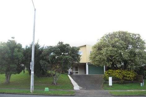 Photo of property in 102 Reeves Road, Pakuranga Heights, Auckland, 2010