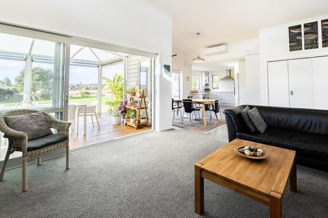 Photo of property in 27 Tairua Palms Place, Tairua, 3508