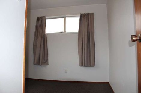 Photo of property in 7 Kapiti Place, Sunnynook, Auckland, 0620