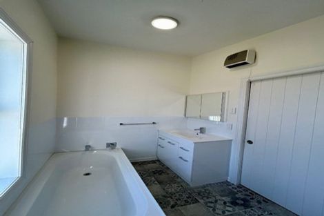 Photo of property in 22 Princes Road, Greenhills, Invercargill, 9877