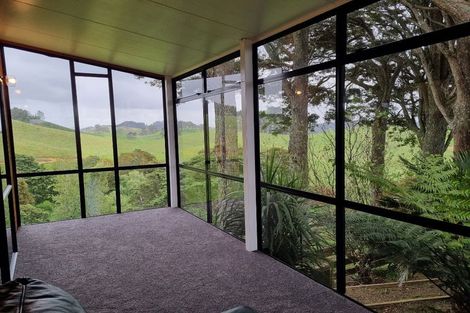 Photo of property in 18 Pataua Road North, Whareora, Whangarei, 0175