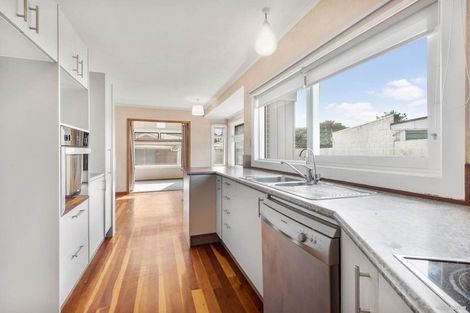 Photo of property in 14 Garden Terrace, Pukekohe, 2120