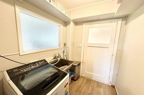 Photo of property in 2a-2b Devon Place, Cannons Creek, Porirua, 5024