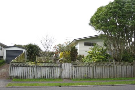 Photo of property in 112 Riversdale Drive, Merrilands, New Plymouth, 4312