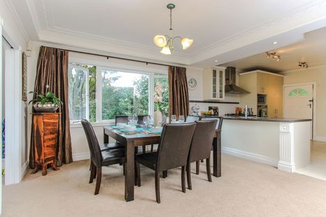 Photo of property in 331 Titirangi Road, Titirangi, Auckland, 0604