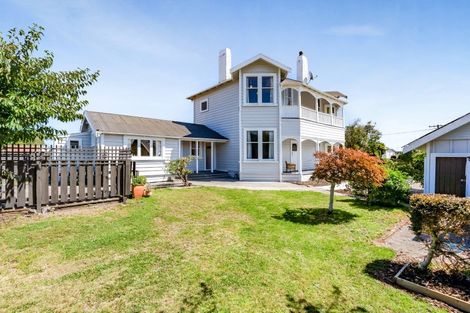 Photo of property in 68 Collins Street, Hawera, 4610