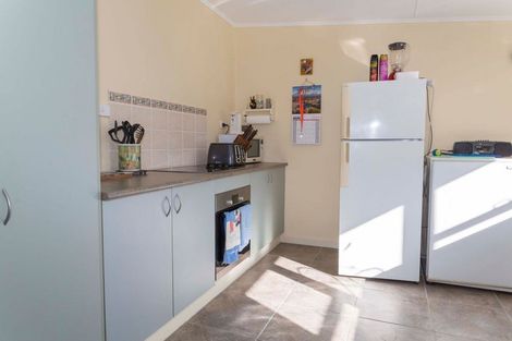 Photo of property in 44 Seaview Road, Herbertville, 4970