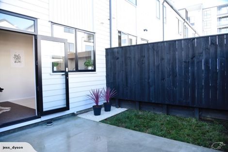 Photo of property in 14 Uku Lane, Hobsonville, Auckland, 0616